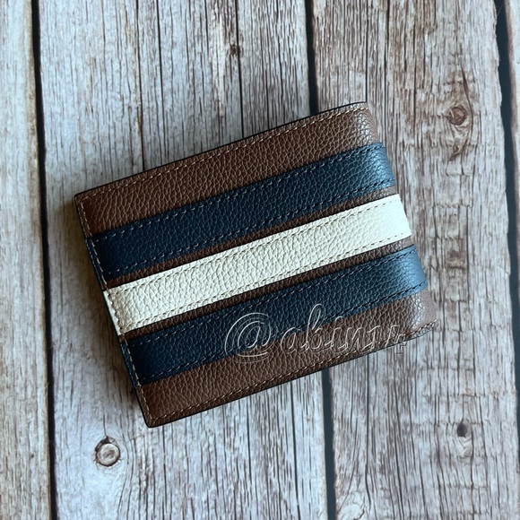 NWT Coach Slim Billfold Leather Wallet - Picture 3 of 4